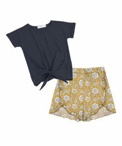 Deals 🤩 Trend Blossoms Dark Navy Knot-Front Tee & Mustard Floral Shorts - 👧 Girls 🔔