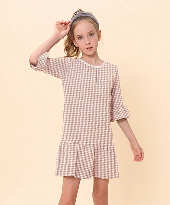 Best reviews of 👍 Trend Blossoms White & Dusty Pink Houndstooth Bell-Sleeve Ruffle-Hem Shift 👗 Dress - 👧 Girls 🔔 3 Best reviews of 👍 Trend Blossoms White & Dusty Pink Houndstooth Bell-Sleeve Ruffle-Hem Shift 👗 Dress - 👧 Girls 🔔